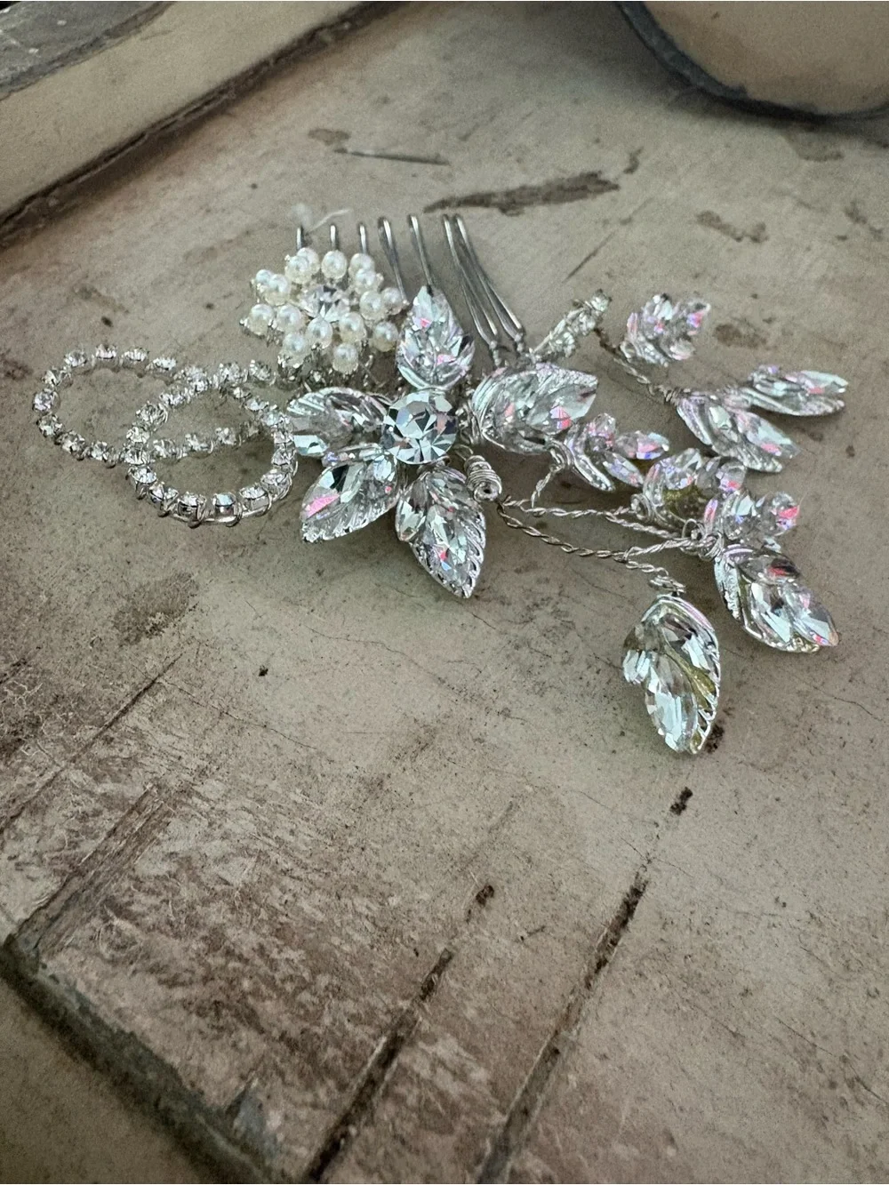 Bridal Hairpiece Rhinestone Floral & Leaves Bridal Hair Comb - Silver NWOT